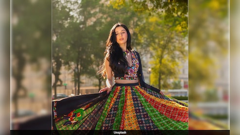 Navratri Reels: नवरात्रि पर सज-धज कर हो गई हैं तैयार, तो इस तरह से बनाएं अपनी रील, डालते ही हो जाएंगी वायरल