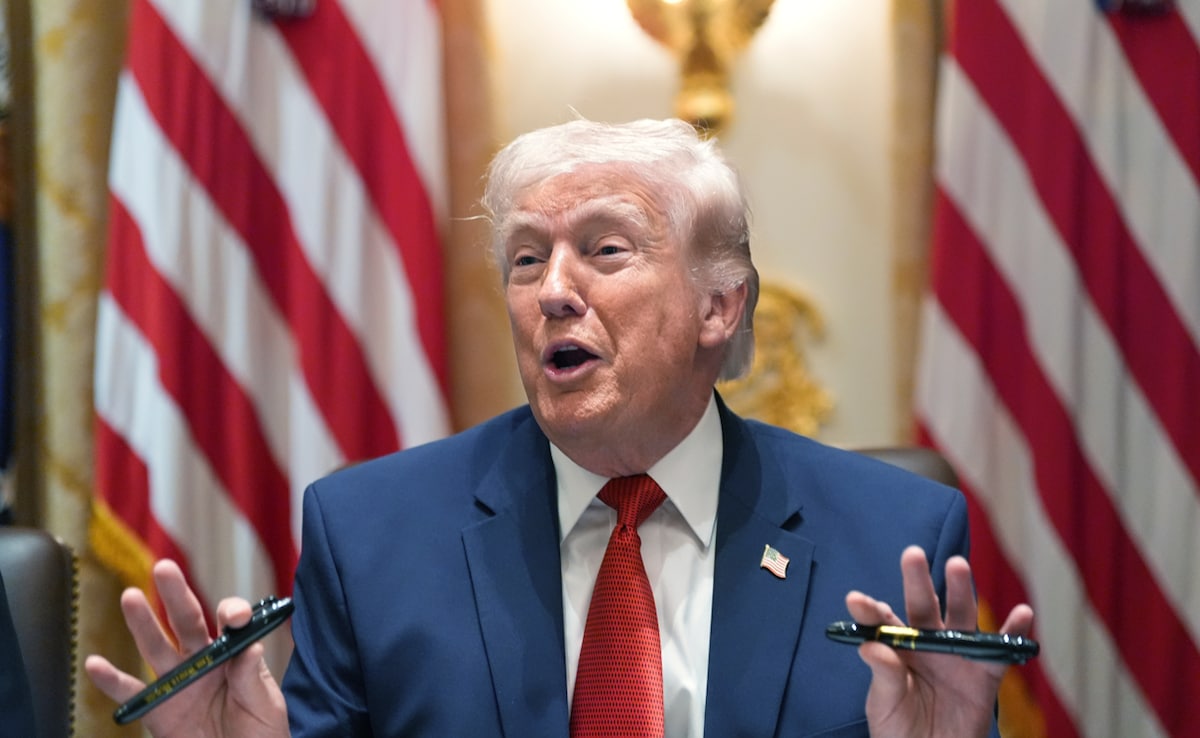 जंग से थक गए ट्रंप? बिना होर्मुज खोले भी ईरान संग युद्ध खत्म करने को तैयार अमेरिका