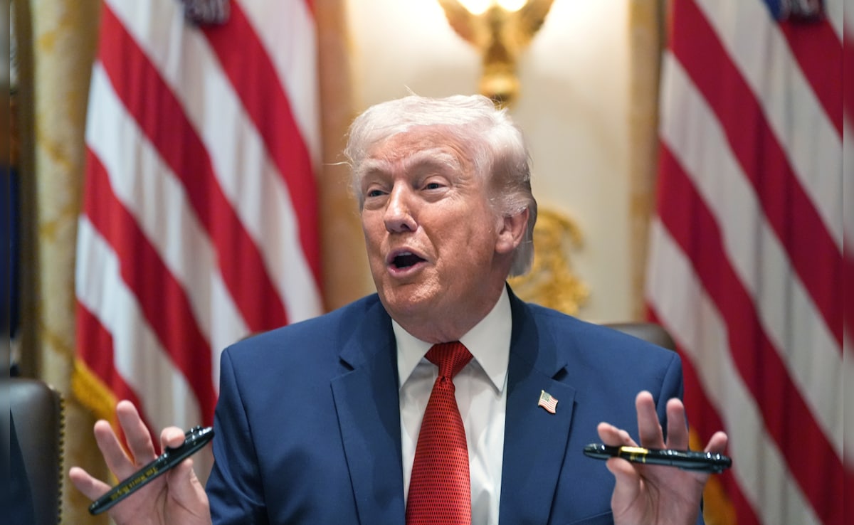 From Ballroom To Airport: Trump Pushes Self-Promotion To Mark His Legacy