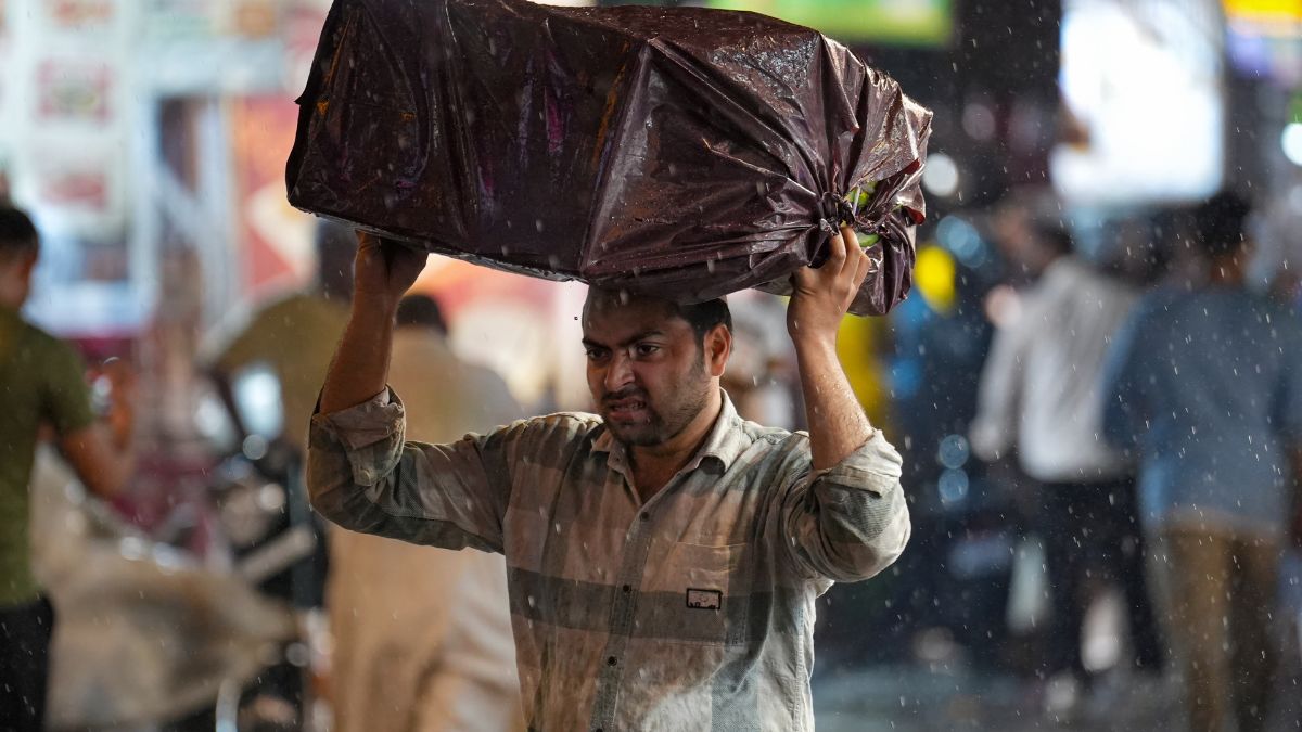 Clouds Hover Over Delhi-NCR, Rain, Winds Expected Till Friday