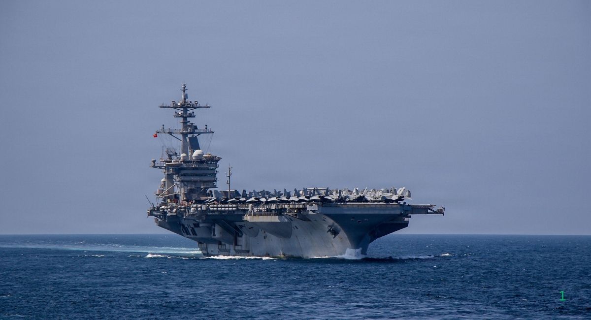 USS अब्राहम लिंकन पर 101 मिसाइलों से ईरान ने किया हमला, डोनाल्ड ट्रंप के कबूलनामे के पीछे क्या रणनीति?