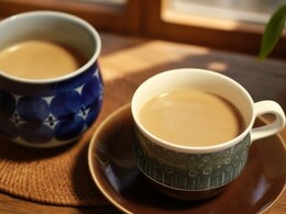 Health: खाना खाने के तुरंत बाद चाय पीना पड़ सकता है भारी, पाचन से लेकर ब्लड प्रेशर तक बढ़ता है खतरा