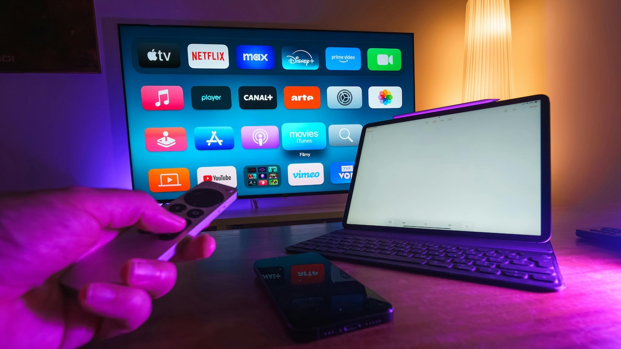 घर पर पाएं थिएटर जैसा एक्सपीरियंस, TV और Projector पर ऐसा भारी डिस्काउंट फिर नहीं लगेगा हाथ, आज ही देखें ऑफर्स