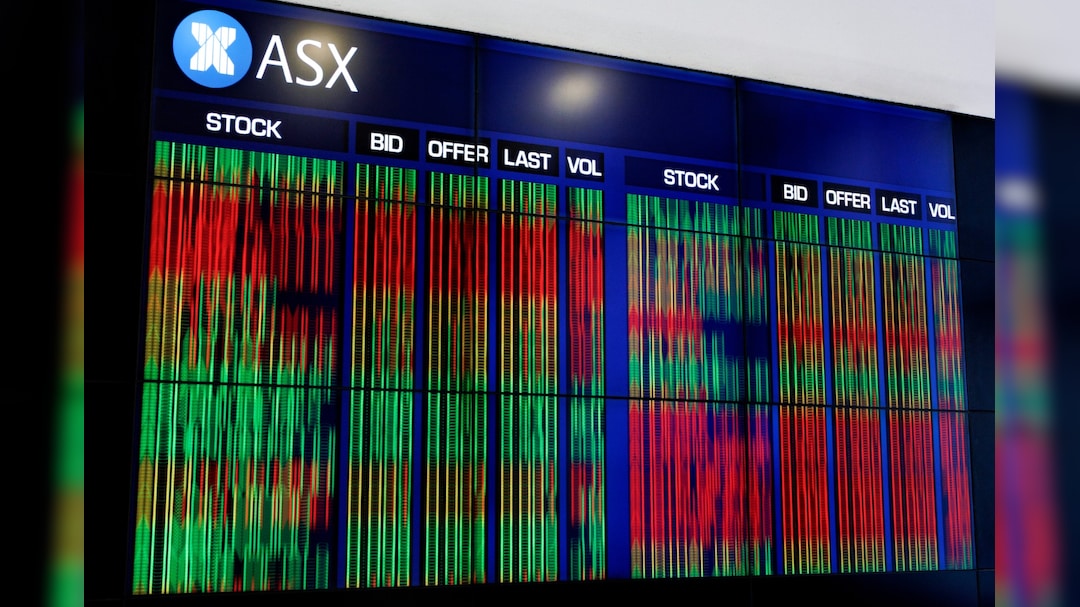US Stock Futures Slip, Dollar And Oil Advance: Markets Wrap