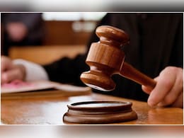 महिला ने रचा साजिश का जाल, साथी से कराया 12वीं की छात्रा का दुष्कर्म; कोर्ट ने सुनाई 20 साल की सजा