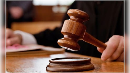 महिला ने रचा साजिश का जाल, साथी से कराया 12वीं की छात्रा का दुष्कर्म; कोर्ट ने सुनाई 20 साल की सजा