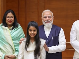 'आपके आभामंडल में अद्भुत पितृवत स्नेह', परिवार सहित पीएम मोदी से मिलकर बोले वरुण गांधी