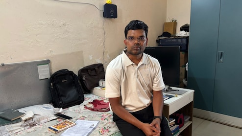 7 साल तक कैंसर से लड़े, अब जीती UPSC की जंग, 4 वर्षों की मेहनत से हासिल की 946वीं रैंक, ऐसी है संजय डहरिया की कहानी