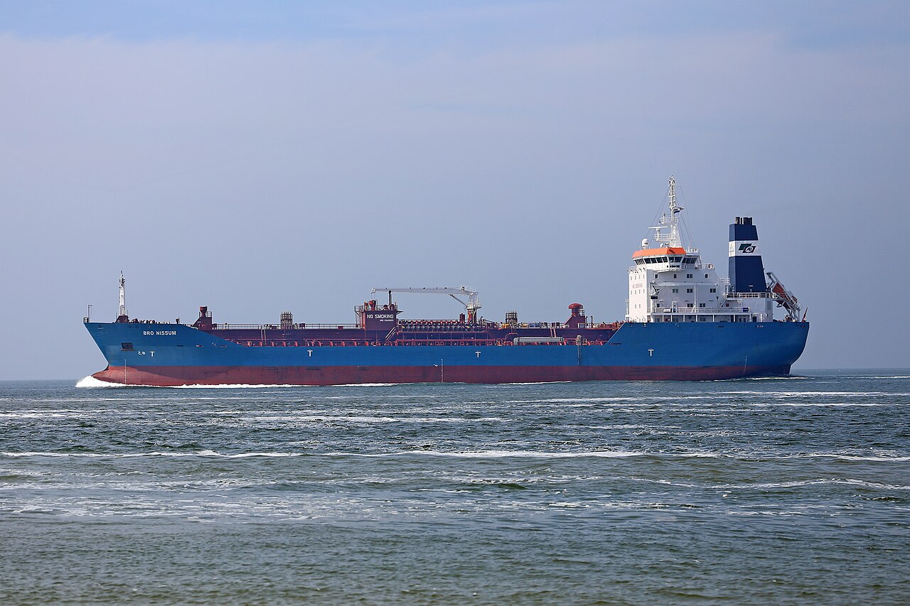 Iran signals possible reopening of Strait of Hormuz within a week amid diplomacy push