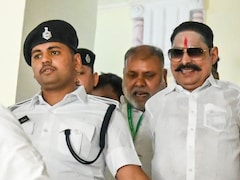 जेल से बाहर आए अनंत सिंह, ढोल-नगाड़ों और पटाखों के साथ जबरदस्त स्वागत