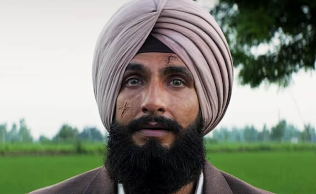 रणवीर सिंह की पगड़ी में सिगरेट पीते हुए वायरल फोटो का सच आया सामने, आदित्य धर ने दी ये सफाई