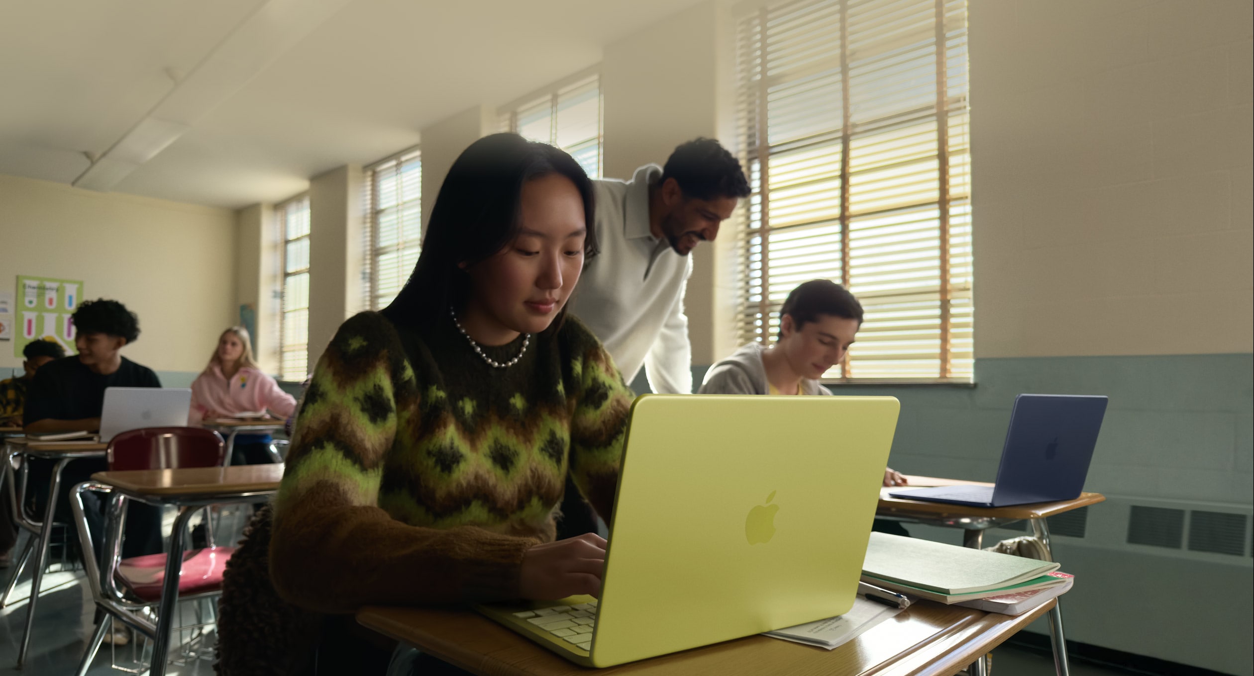 ടെക് വിപണിയിൽ പുതിയ എൻട്രി: ആപ്പിൾ മാക്&zwnj;ബുക്ക് നിയോ; A18 പ്രോ ചിപ്പിന്റെ കരുത്തോടെ.