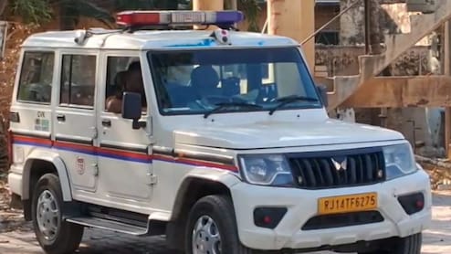 स्कूल हॉस्टल में 13 साल के छात्र ने लगाई फांसी, दोपहर हुई थी मां से मुलाकात... परिजनों ने बताया संदिग्ध