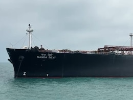 LPG की खेप लेकर पहुंचा नंदा देवी जहाज, होर्मुज के रास्ते गुजरात के वादीनार पोर्ट पहुंचा