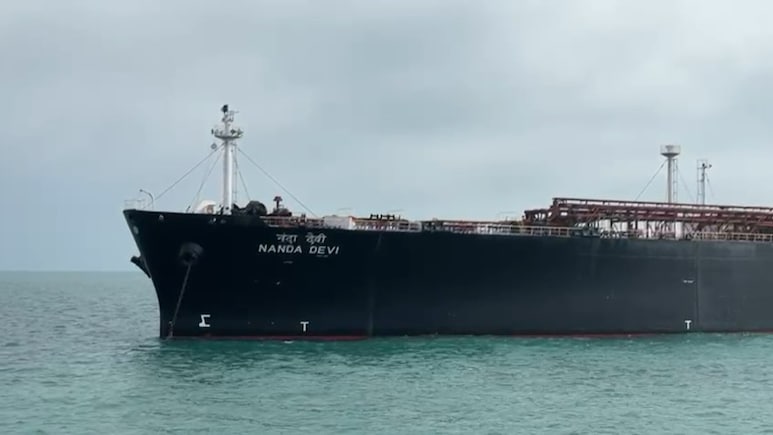 LPG की खेप लेकर पहुंचा नंदा देवी जहाज, होर्मुज के रास्ते गुजरात के वादीनार पोर्ट पहुंचा