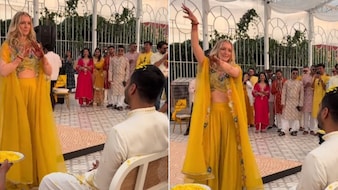 मारवाड़ी दूल्हे के लिए विदेशी दुल्हन बनी राजस्थानी, ठुमकों की बरसात से गूंज उठा वेडिंग वेन्यू, वीड‍ियो वायरल