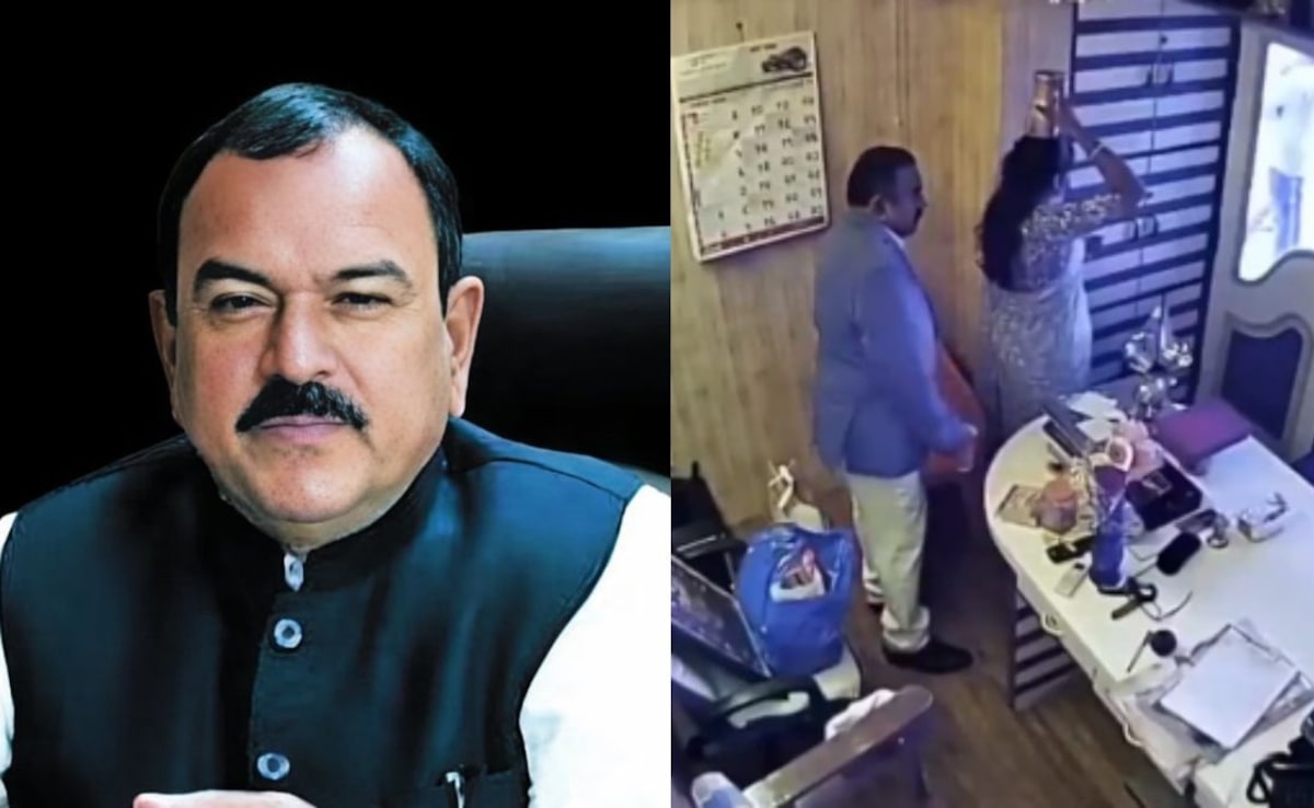 महिलाओं के अश्लील वीडियो वॉट्सऐप पर शेयर कर फंसा अशोक खरात, ग्रुप एडमिन समेत 6 पर FIR