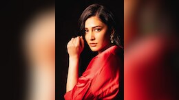 श्रुति हासन ने &lsquo;पवाझा मल्लि&rsquo; में दिखाई दमदार आवाज, ताजगी भरा महसूस होता