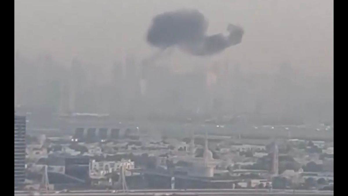 Explosions Heard In Dubai, All Flights Ops Suspended Amid Iran War