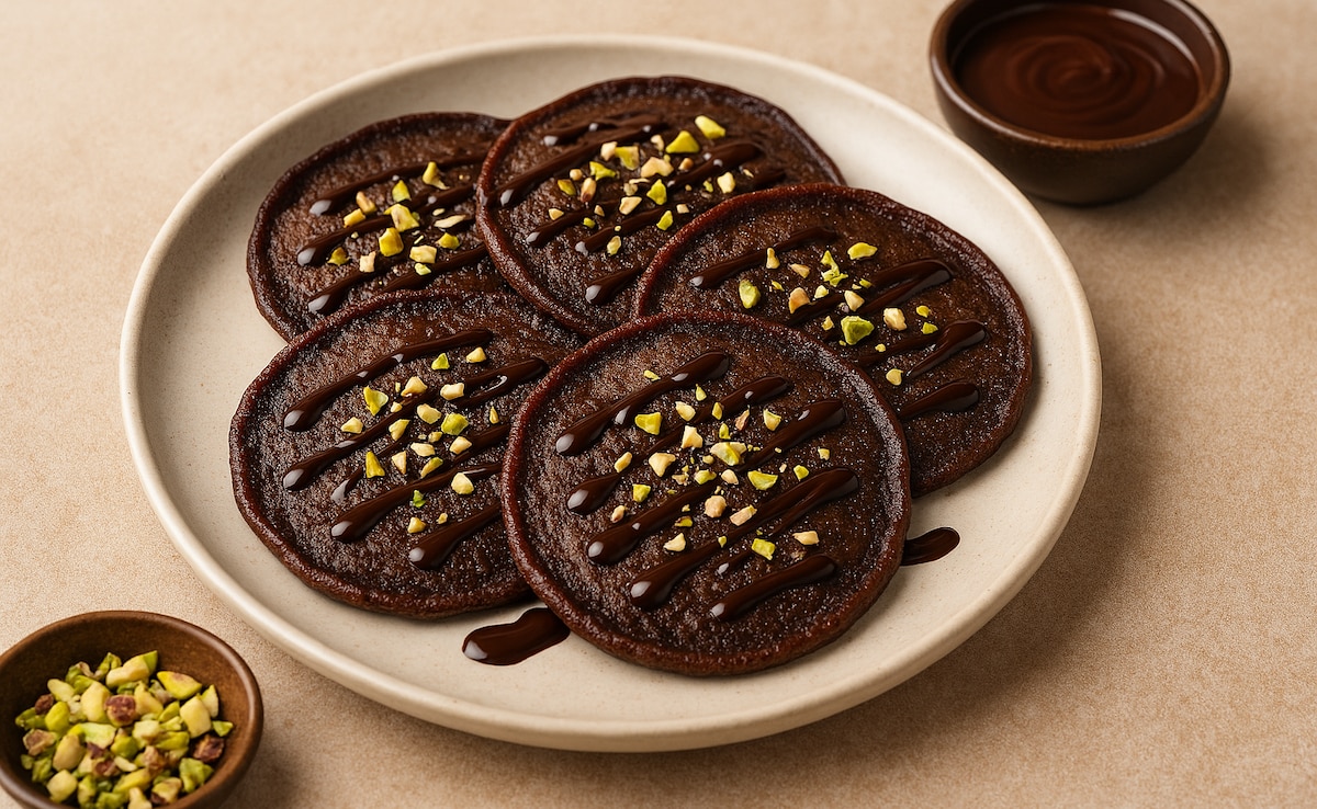 Chocolate Malpua Recipe: इस रमजान ट्राई करें चॉकलेट मालपुआ, पारंपरिक मिठाई में जोड़ें नया स्वाद