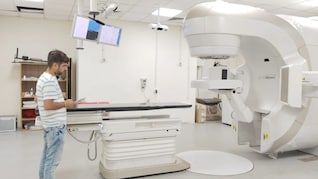 जोधपुर का 400 करोड़ का रीजनल कैंसर इंस्टीट्यूट कछुआ चाल में, हाईटेक मशीनें लगीं फिर भी बेसमेंट तक सीमित इलाज