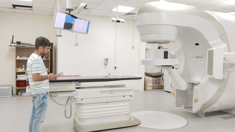 जोधपुर का 400 करोड़ का रीजनल कैंसर इंस्टीट्यूट कछुआ चाल में, हाईटेक मशीनें लगीं फिर भी बेसमेंट तक सीमित इलाज