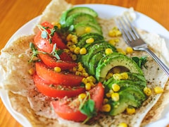 गर्मियों में आपकी थाली कैसी होनी चाहिए? जानिए हेल्दी डाइट का सही तरीका