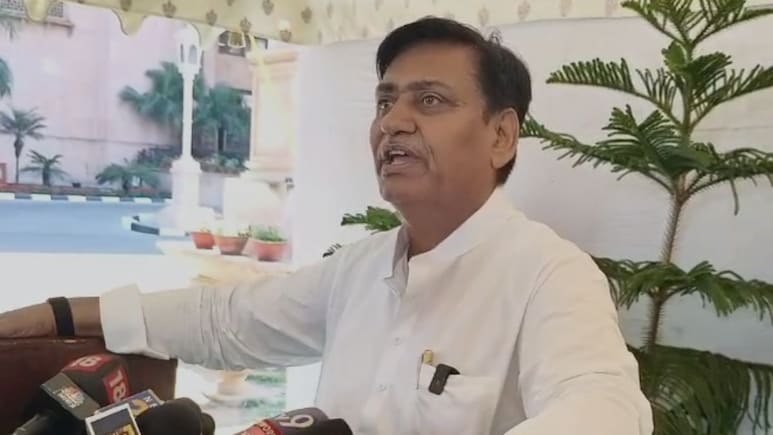 Rajasthan: ईरान-इजरायल संघर्ष से राजस्थान में कमर्शियल सिलेंडर की सप्लाई ठप! डोटासरा बोले- खाड़ी संकट का बहाना नहीं चलेगा