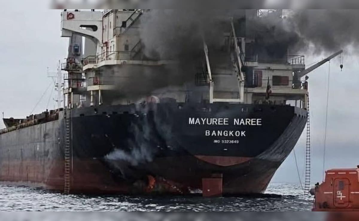 20 Thai Sailors Return Home After Vessel Attacked In Gulf, 3 Still Stranded