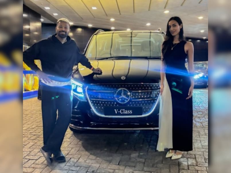 Hardik Pandya Gifts Girlfriend Mahika Sharma Rs 1.7 Crore Luxury Car, Internet In Awe