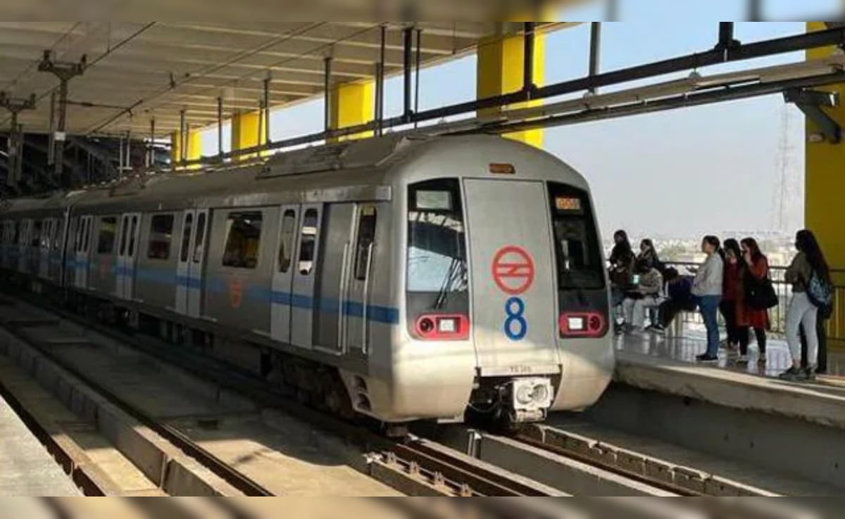 Delhi Metro Timings Changed for Holi: होली पर मेट्रो का टाइम बदला, जानें कितने बजे से चलेगी दिल्ली मेट्रो