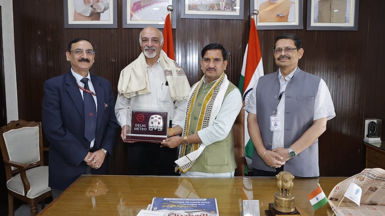 Delhi Metro Enthusiast Felicitated For Riding First Train On All New Corridors