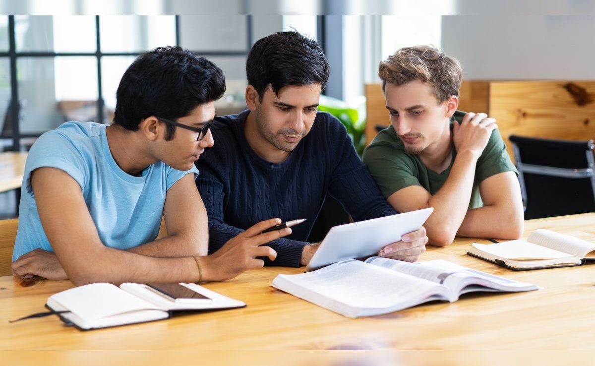 JEE Main 2026 एडमिट कार्ड आउट, जानें एग्जाम से जुड़ी हर जरूरी बात