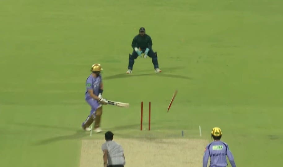 Unsold India Star Sends Allen's Middle Stump Flying In KKR Intra-Squad Game