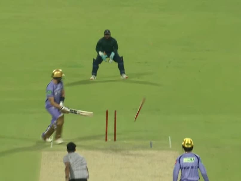 Unsold India Star Sends Finn Allen's Middle Stump Flying During KKR Intra-Squad Match