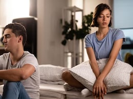 What Is Tolyamory? A New Dating Term That Redefines Cheating In A Relationship