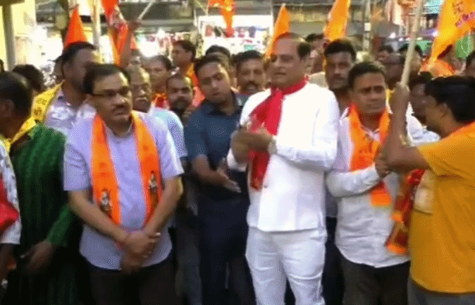 बीजेपी विधायक ने की हवाई फायरिंग! राम नवमी के जुलूस में मची अफरा-तफरी&nbsp;