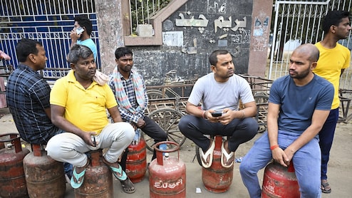 'Do Not Panic': Centre Urges Public To Stay Calm Amid Commercial LPG Shortage Concerns