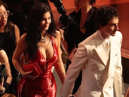 Timothee Chalamet And Girlfriend Kylie Jenner Hold Hands At Oscars 2026