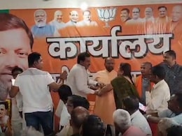 महराजगंज BJP कार्यालय में हंगामा: नेताजी का कॉलर पकड़ महिला ने जड़ा तमाचा, चप्पल भी तानी