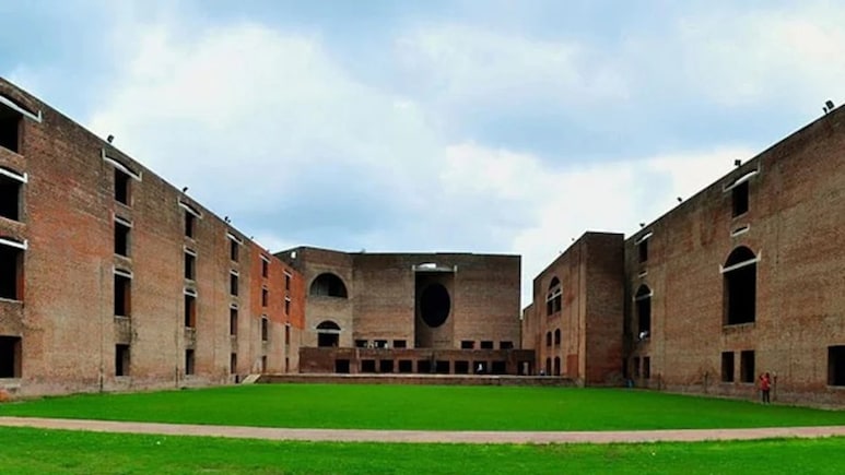 IIMA Moves All Dubai Campus Students To Ahmedabad Amid Middle East Conflict