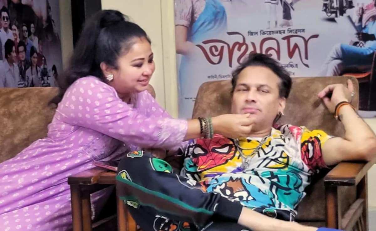 ज़ुबीन गर्ग की पत्नी गरिमा सैकिया गर्ग ने बताया कि मौत से पहले दिवंगत सिंगर को था सिर्फ एक ही बात का डर, बोलीं- वह अपनी घड़ी दिखाते और कहते थे...