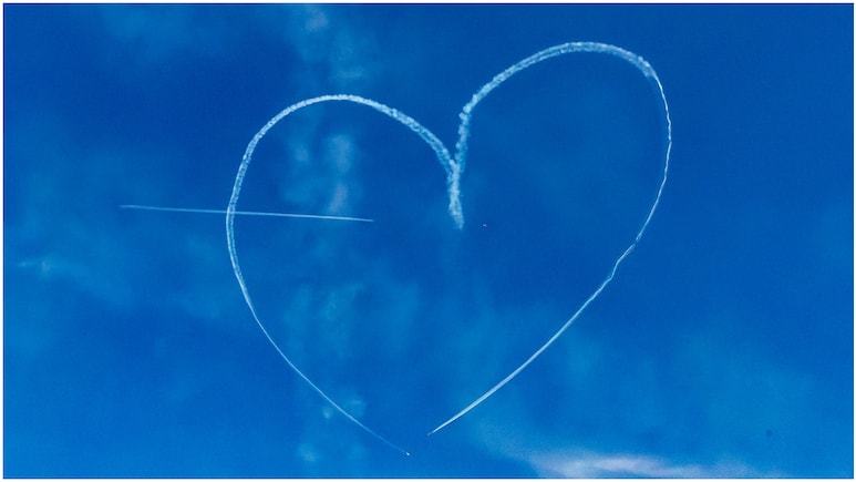 Suryakiran Air Show: हिमाचल में पहली बार वायुसेना का भव्य एयर शो, 22 मिनट तक थमी रही सांसें; लड़ाकू विमानों ने हवा में बनाया 'दिल'