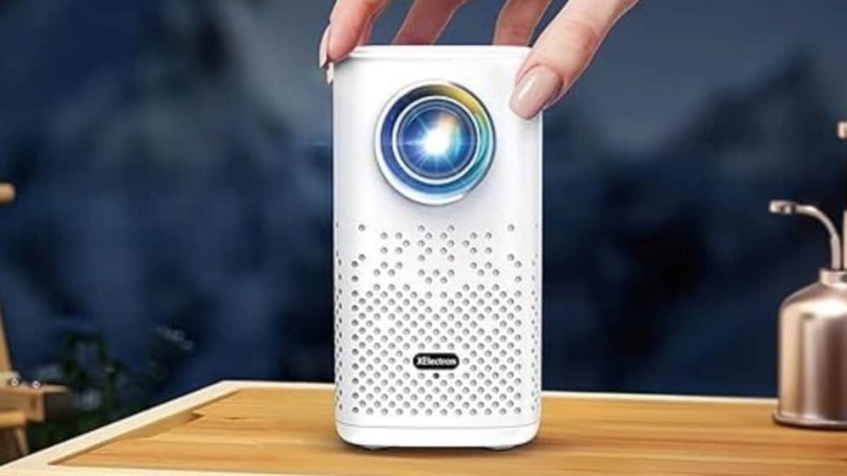 घर में 150-इंच स्क्रीन पर देखें सिनेमा, XElectron ने भारत में लॉन्च किया पोर्टेबल स्मार्ट प्रोजेक्टर