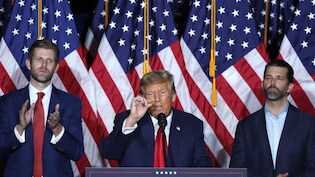 पापा जंग छेड़े और बेटे हथियार बेचें... क्या ईरान युद्ध से पैसा बना रहा ट्रंप का परिवार?