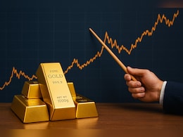 Gold Prices Outlook: एक्सपर्ट ने बता दिया कहां तक जाएंगी सोने की कीमतें! ऐसे उठाएं गिरावट का फायदा