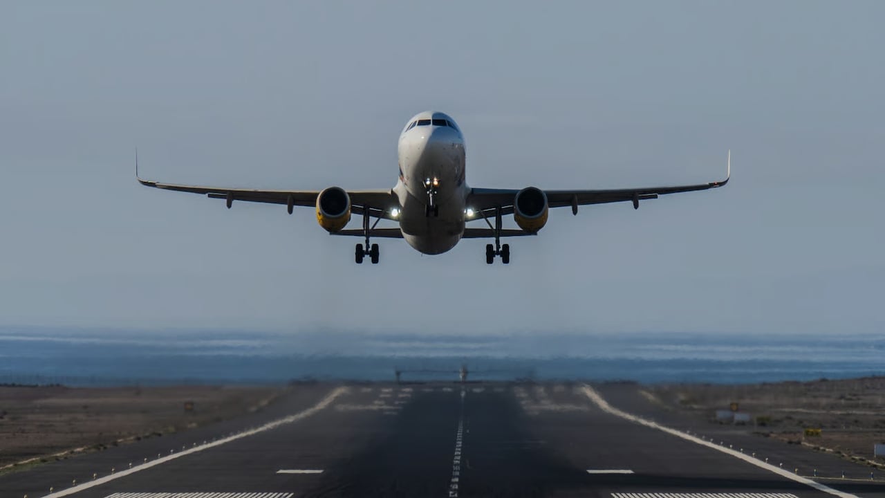 Hundreds Of Flights Cancelled, Delayed In Italy Due To Data Network Failure