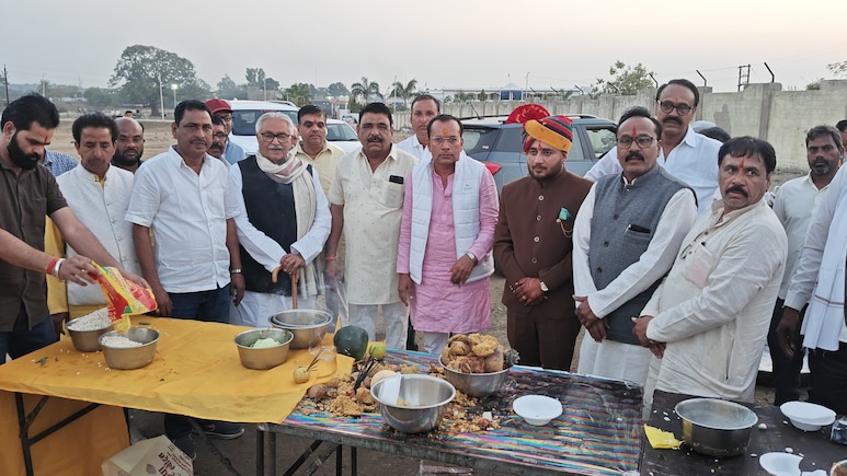 गौ भक्त की अनूठी शादी! गायों के लिए आयोजित किया विशेष भंडारा, &nbsp;छप्पन प्रकार के रखे व्यंजन&nbsp;