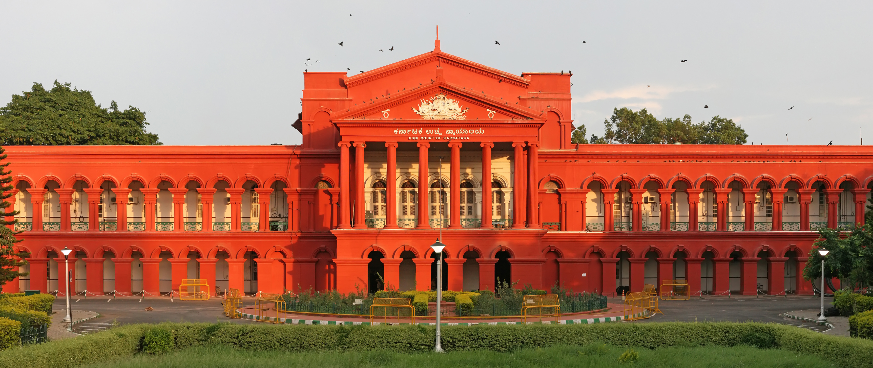 LPG Shortage: Karnataka High Court Dismisses Hotel Association's Plea Seeking Adequate Supply