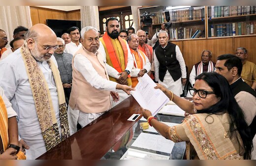 Nitish Kumar Rajya Sabha Nomination: नीतीश कुमार समेत आज इन नेताओं ने भरा राज्यसभा चुनाव के लिए पर्चा, देखिए पूरी लिस्ट